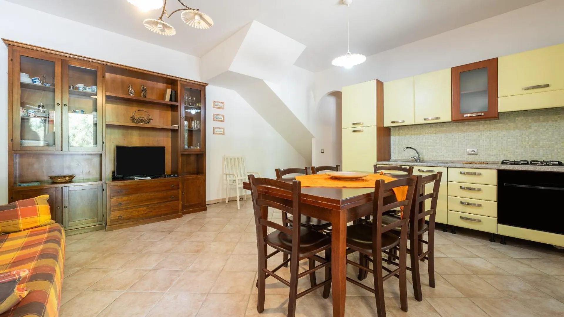 Casa Martini Villa Porto Pino 0*,